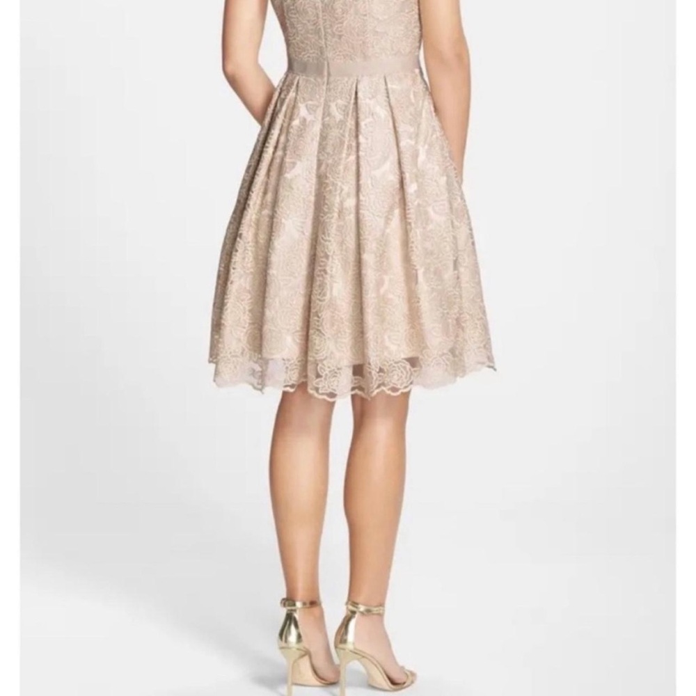 Eliza J women's sleeveless Gold lace dress size 4 - Picture 3 of 5